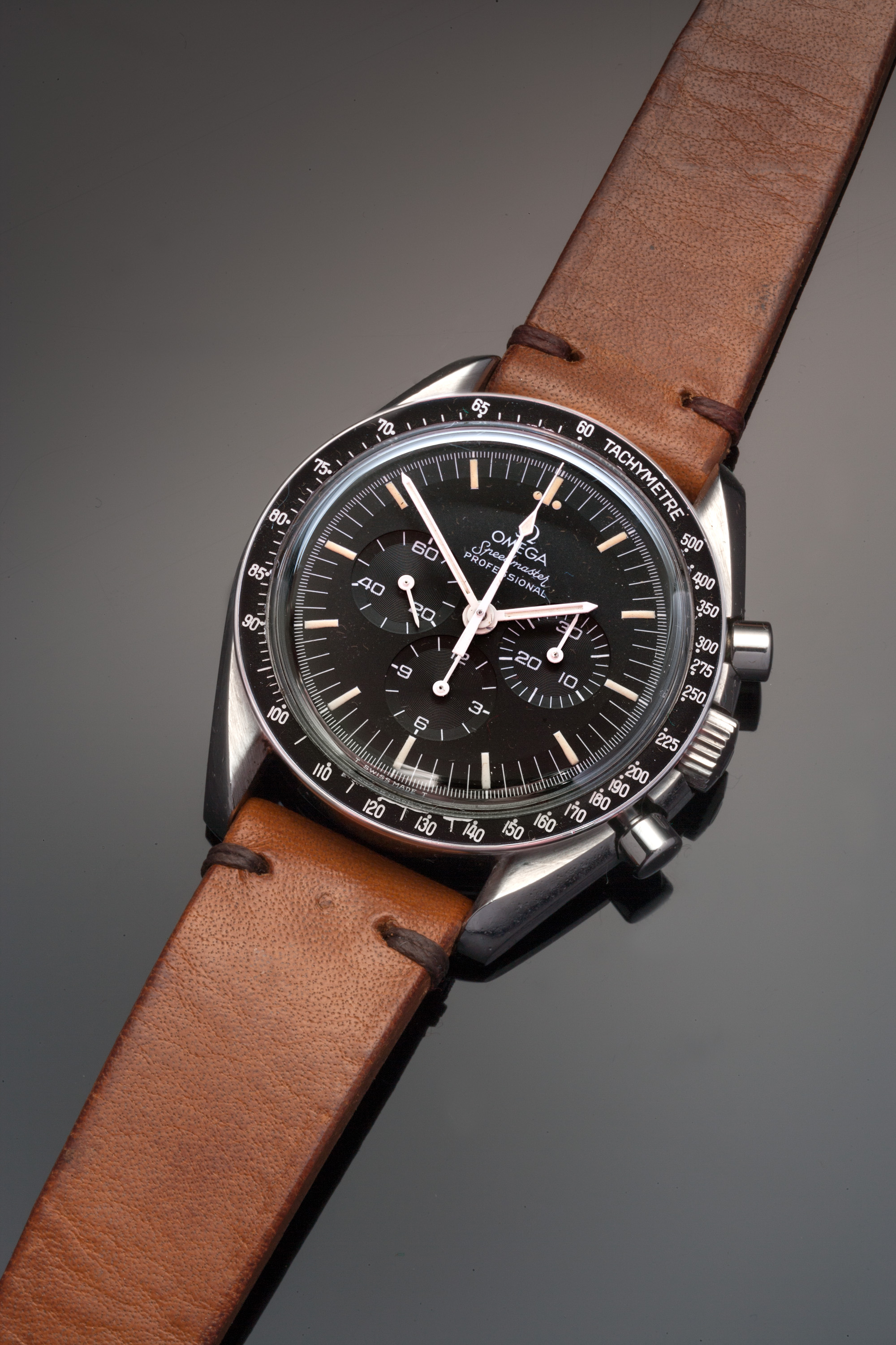 Omega Speedmaster button image