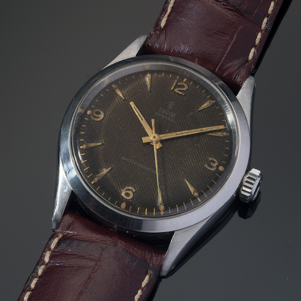 Tudor Oyster Honeycomb button image