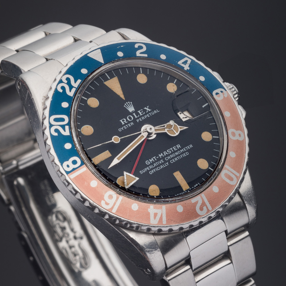 Rolex GMT button image