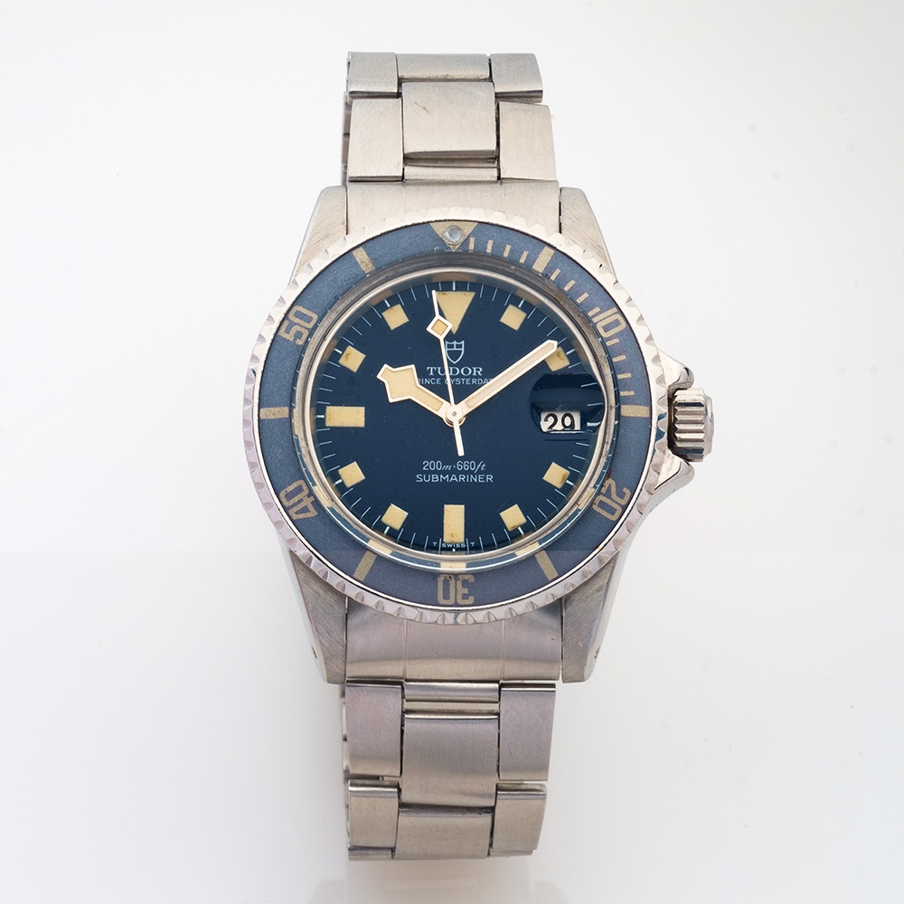 TUDOR SNOWFLAKE BLUE button image