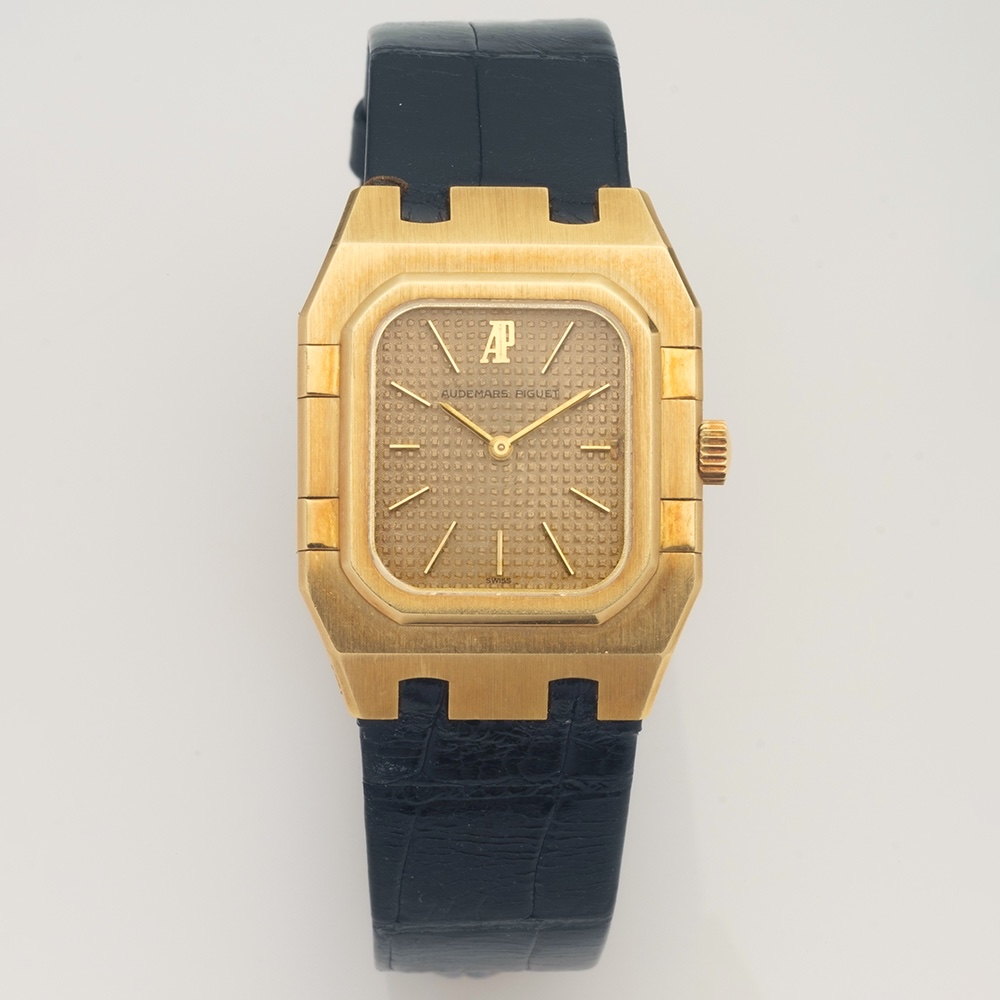Audemars Piguet Ladies Royal Oak button image