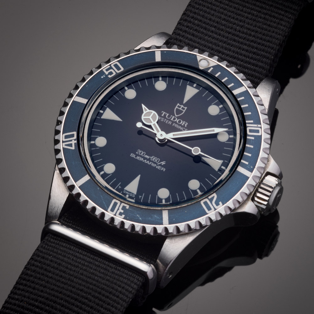MN Submariner with decom papers button image